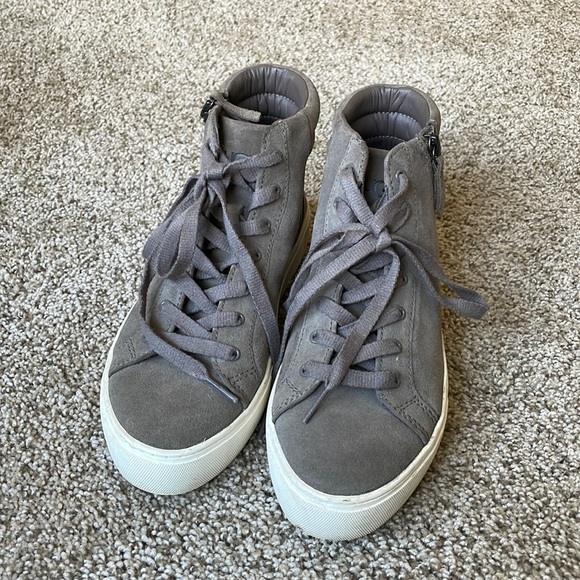 Ugg High Tops - Picture 1 of 4